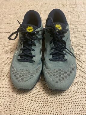 Mizuno Men's Running Shoes - Teal with Navy Accents